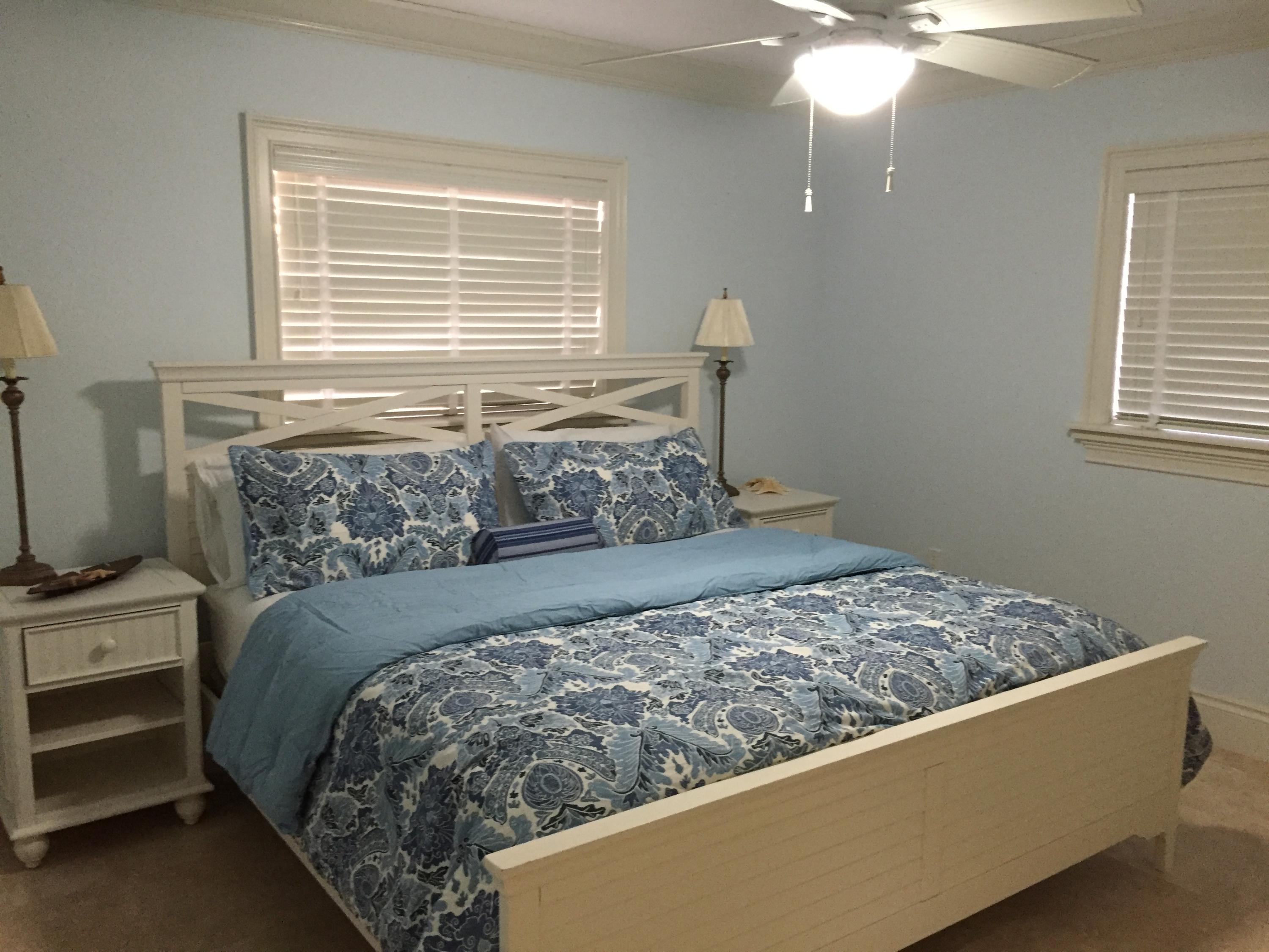 604 La Paloma Road Key Largo, FL 33037 - Photo 13 of 27 Master Bedroom