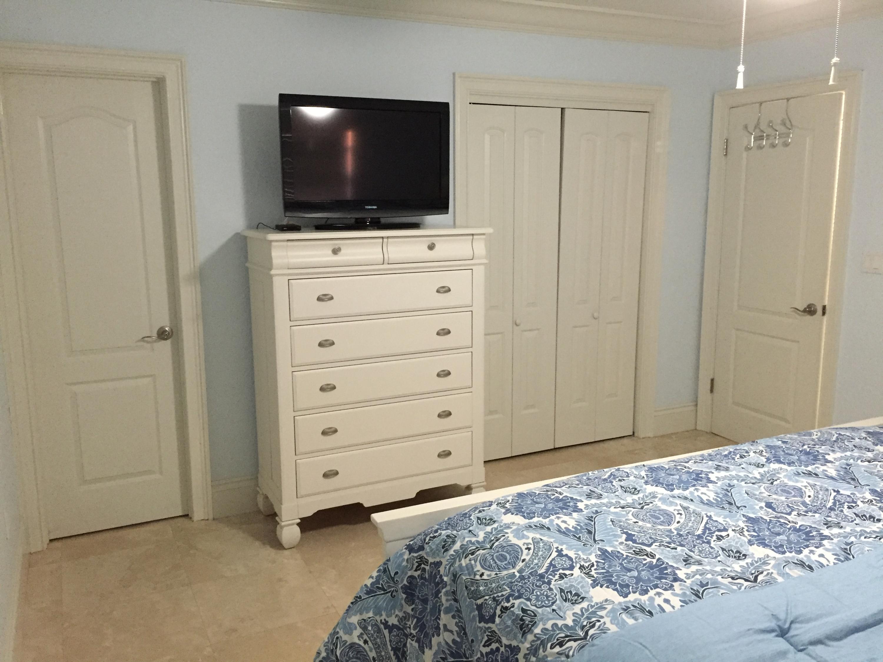 604 La Paloma Road Key Largo, FL 33037 - Photo 14 of 27 Master Bedroom