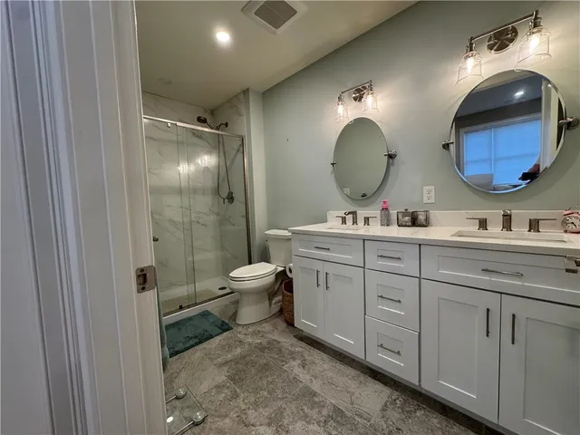 $3,750 | 25 Franklin Road, Unit 1, East Greenwich, RI 02818