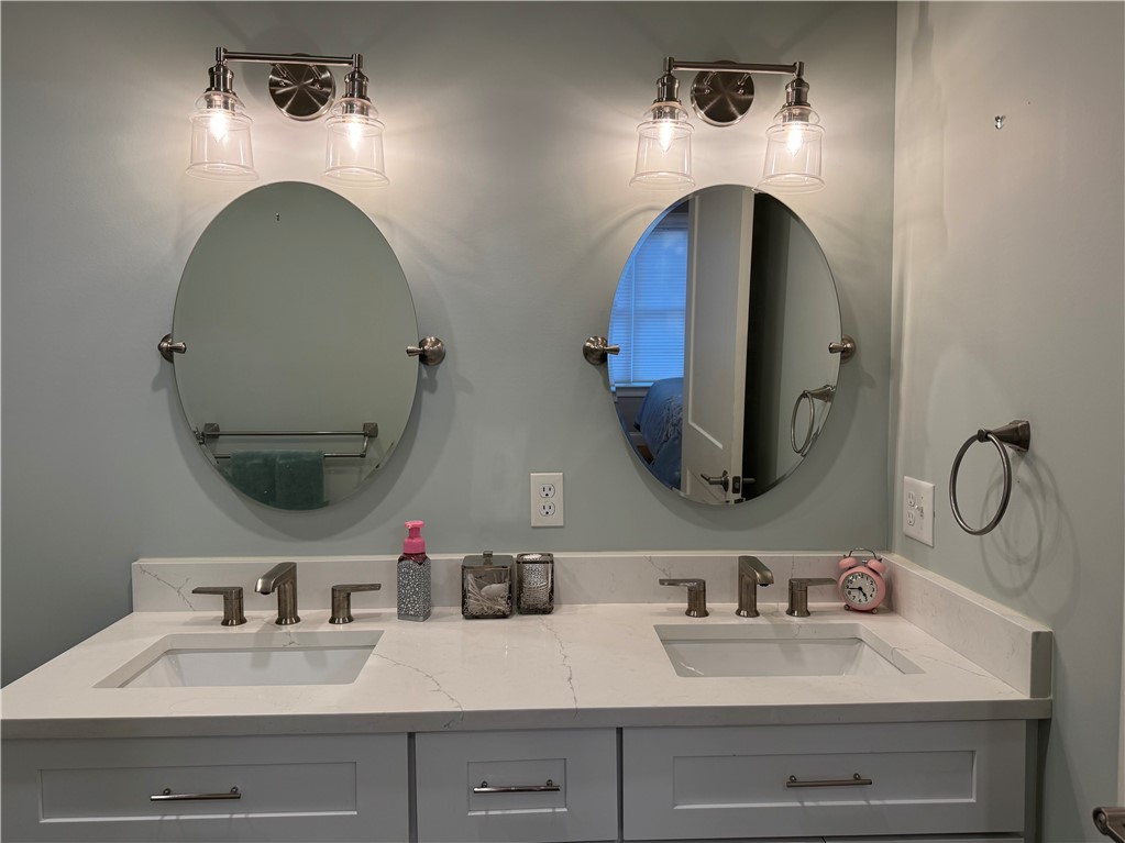 25 Franklin Road, Unit 1 East Greenwich, RI 02818 - Photo 24 of 38 Primary Ensuite Full Bathroom with Double Vanities and Walk-in Shower
