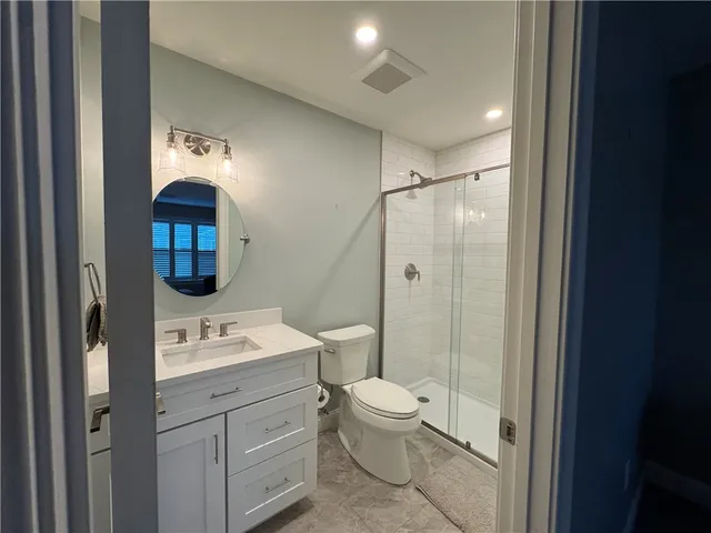 $3,750 | 25 Franklin Road, Unit 1, East Greenwich, RI 02818