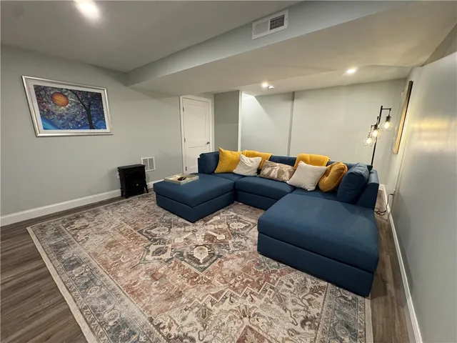 $3,750 | 25 Franklin Road, Unit 1, East Greenwich, RI 02818