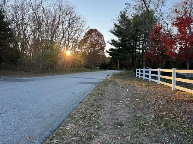 $3,750 | 25 Franklin Road, Unit 1, East Greenwich, RI 02818