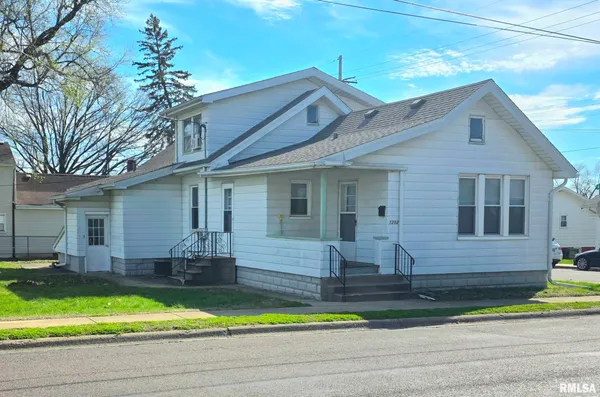 $242,900 | 1208 East Division Avenue, Peoria Heights, IL 61616