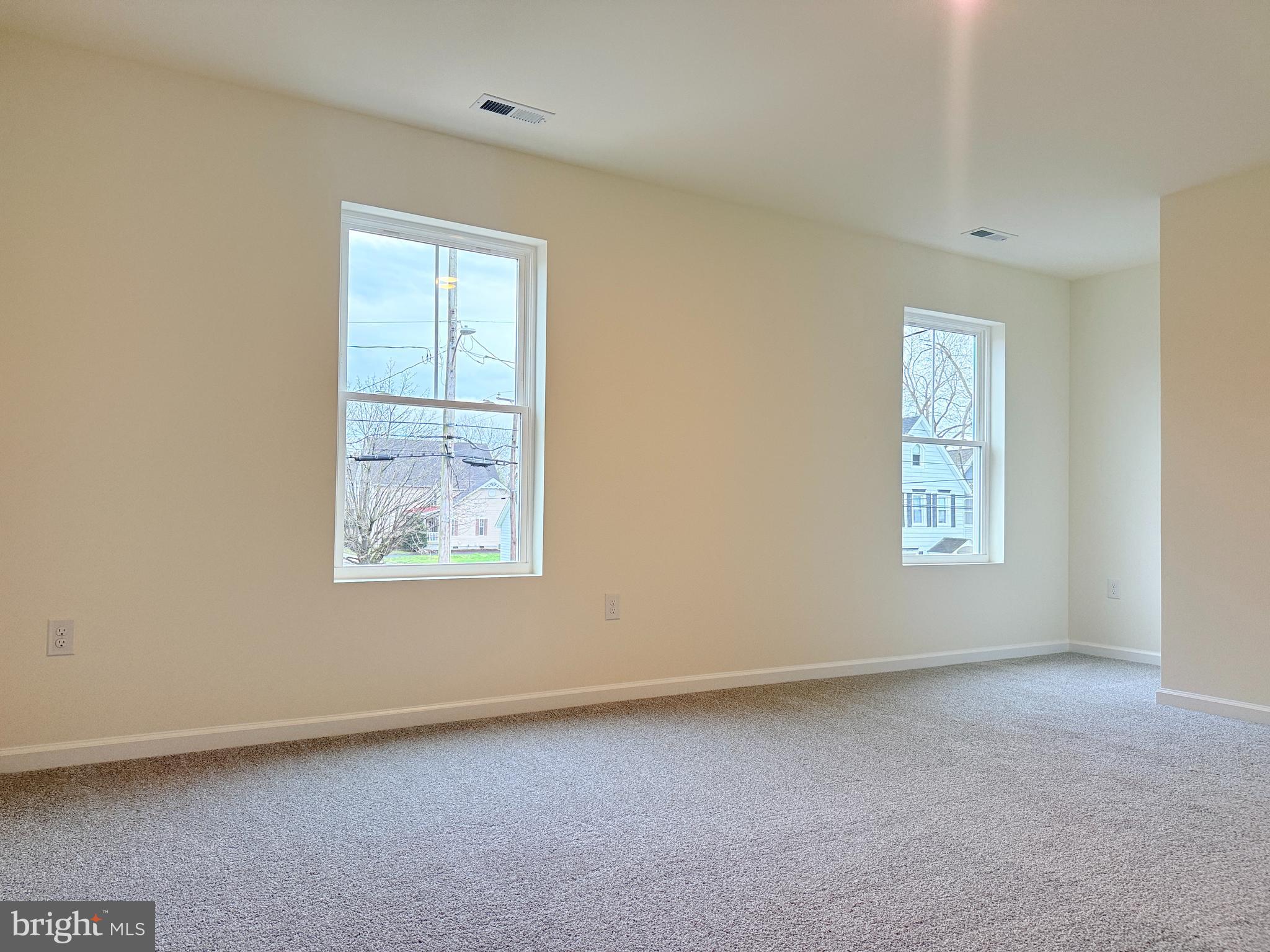400 North Walnut Street Milford, DE 19963 - Photo 12 of 12 an empty room with a window