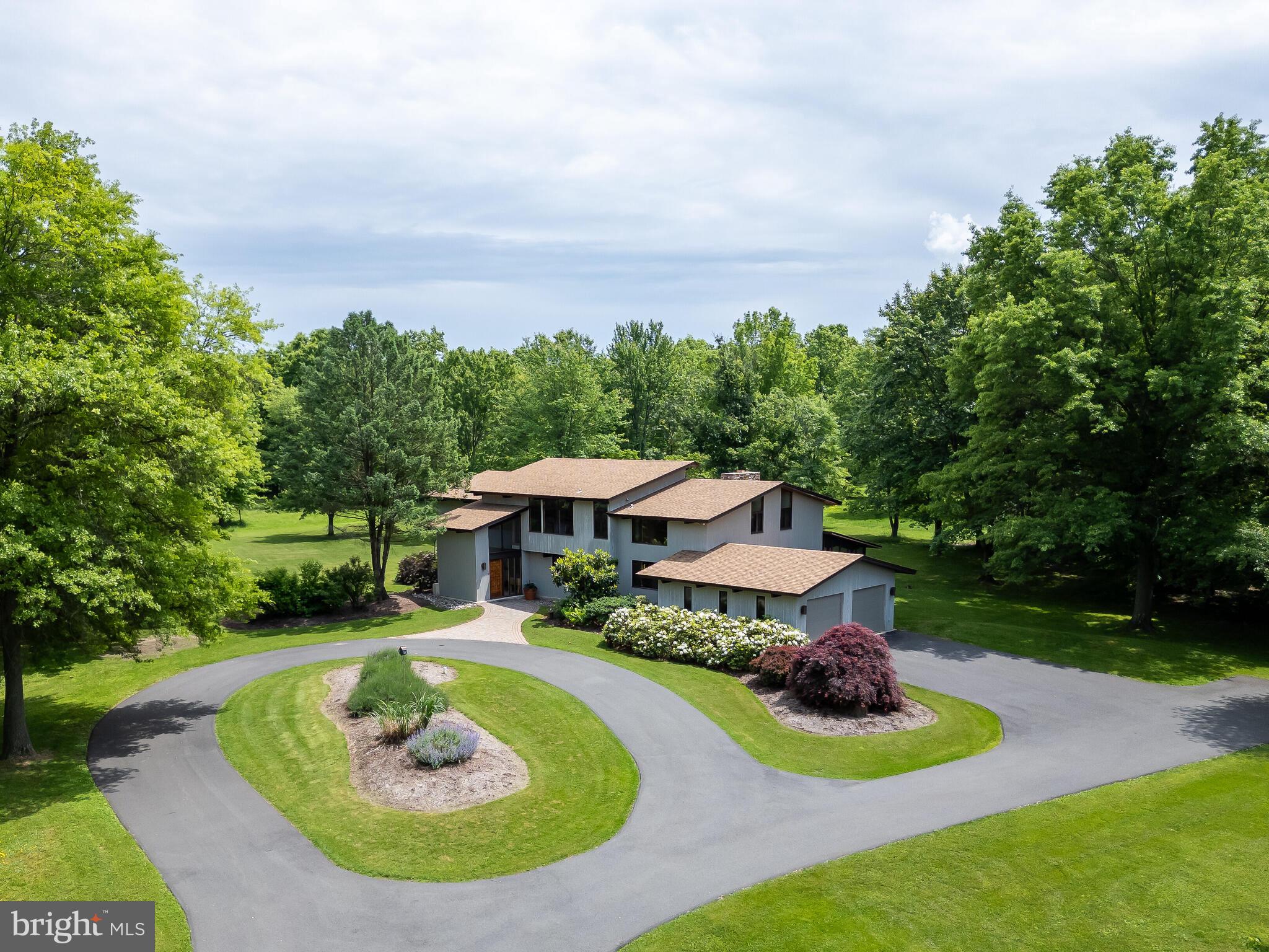 2174 Detweiler Road Pottstown, PA 19464 - Photo 4 of 55 Gallery Image 4
