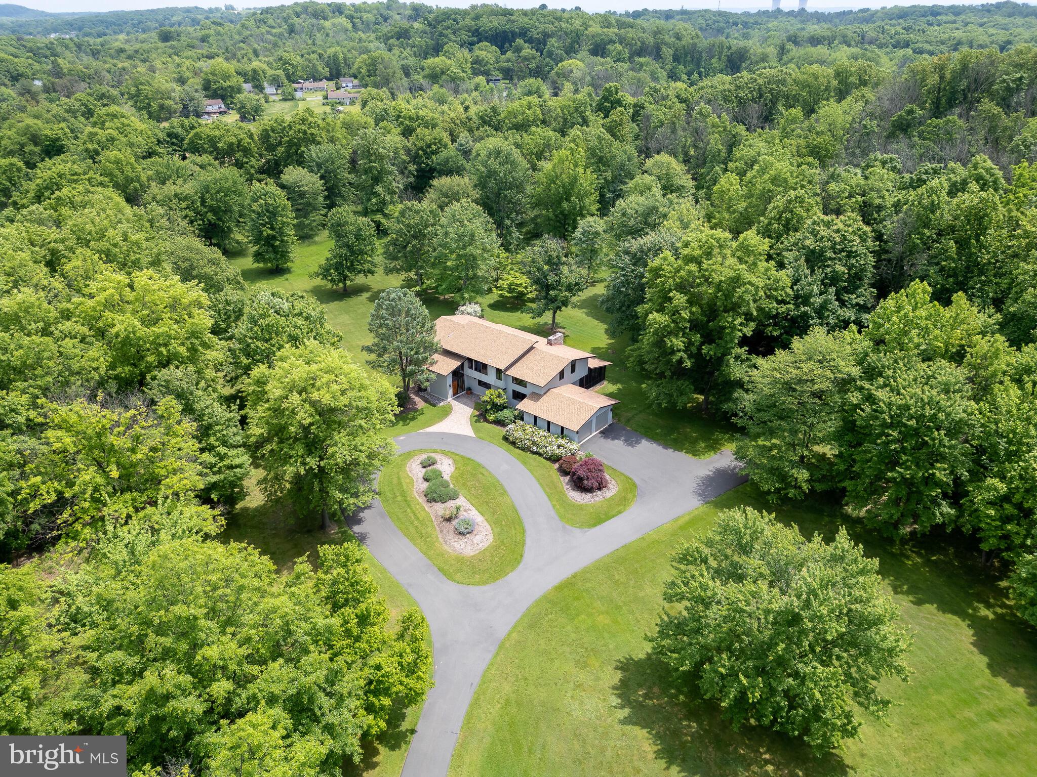 2174 Detweiler Road Pottstown, PA 19464 - Photo 5 of 55 Gallery Image 5