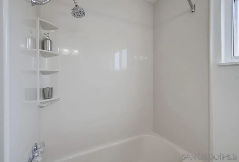 2051 Ridge View Drive San Diego, CA 92105 - Photo 40 of 51 a bathroom with a bathtub