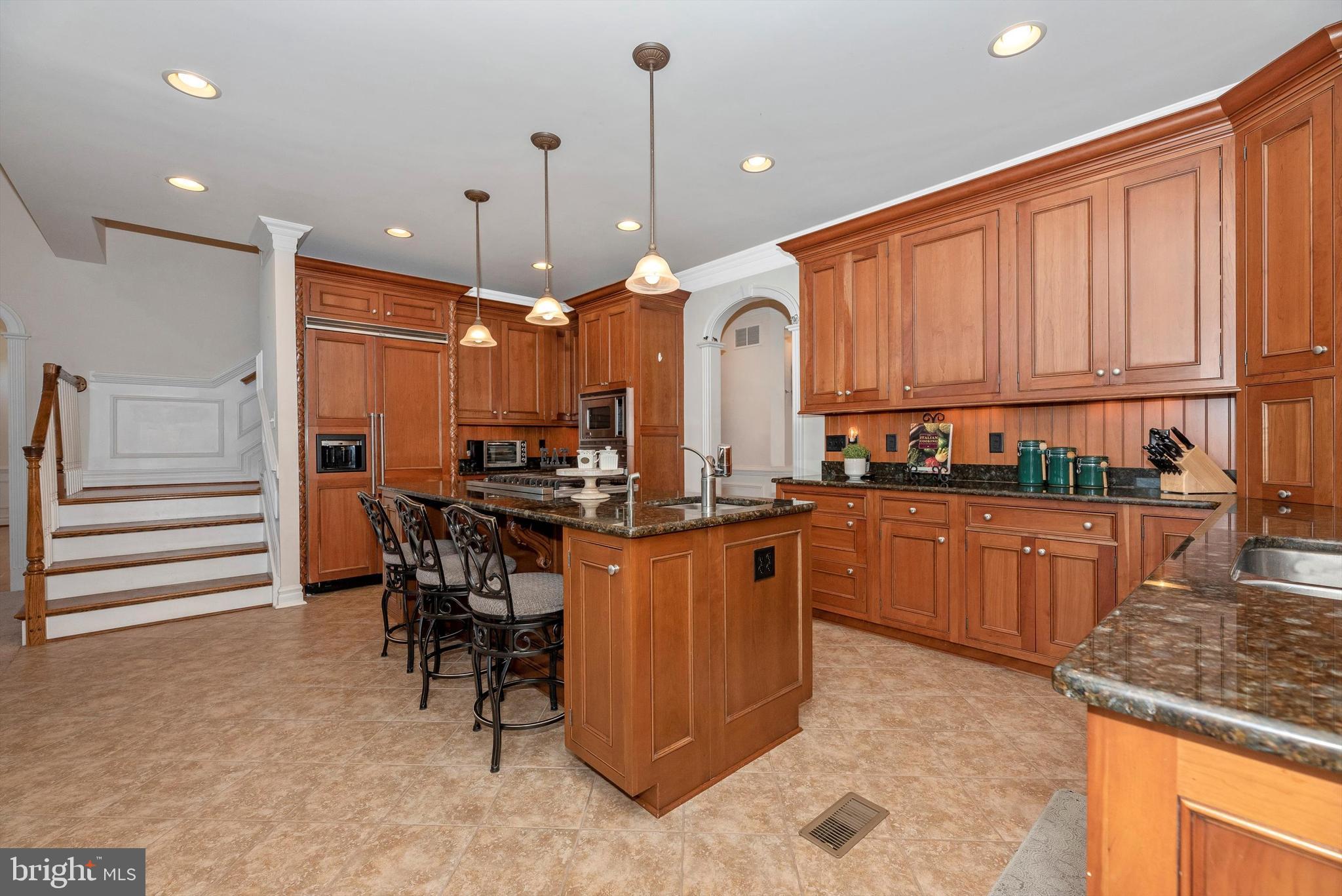7525 Old Receiver Road Frederick, MD 21702 - Photo 16 of 63 Granite Counters and Cherry Cabinets