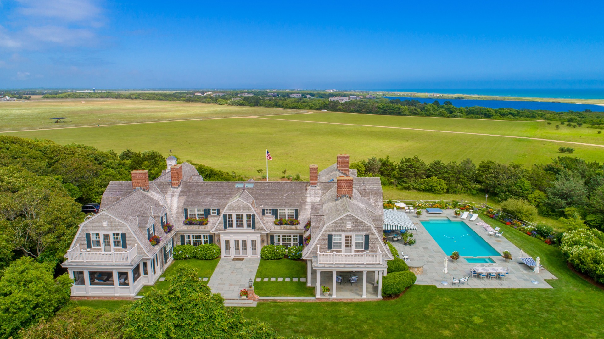65 Butler's Cove Road Edgartown, MA 02539 - Photo 3 of 64 Gallery Image 3