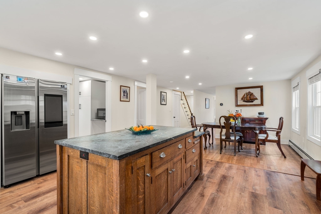 670 Edgell Road Framingham, MA 01701 - Photo 6 of 31