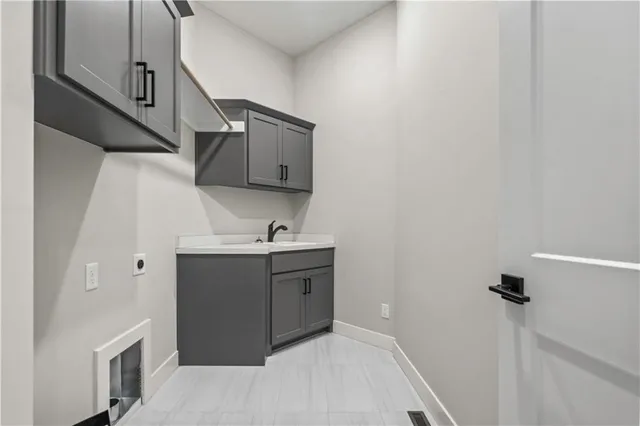 $994,000 | 1812 Northeast Lashbrook Drive, Lee's Summit, MO 64086