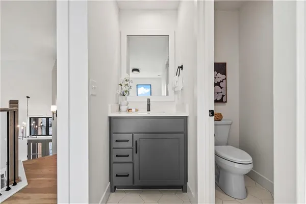 $994,000 | 1812 Northeast Lashbrook Drive, Lee's Summit, MO 64086