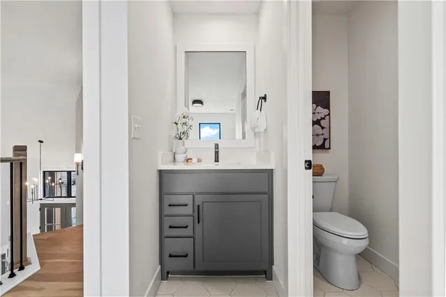 $994,000 | 1812 Northeast Lashbrook Drive, Lee's Summit, MO 64086