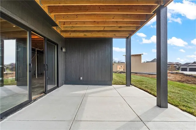 $994,000 | 1812 Northeast Lashbrook Drive, Lee's Summit, MO 64086