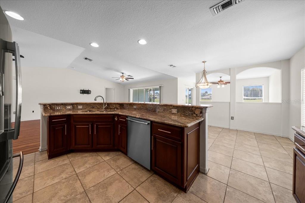 15813 Southwest 16th Avenue Road Ocala, FL 34473 - Photo 10 of 47
