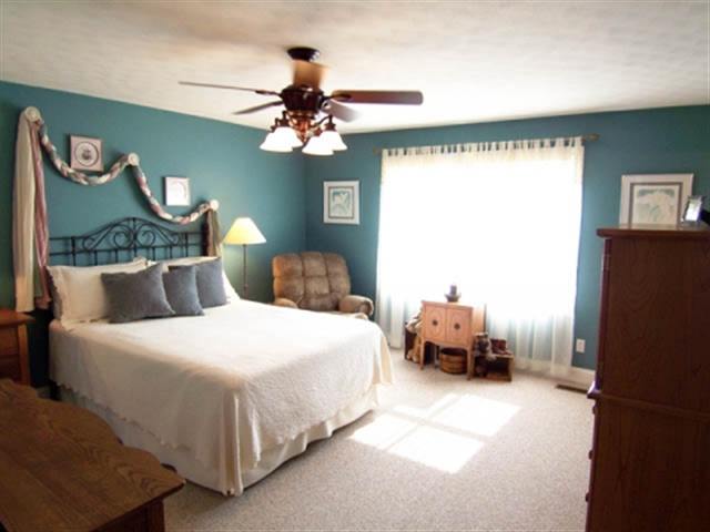 1100 South Johanson Road Peoria, IL 61607 - Photo 8 of 15 Gallery Image 8