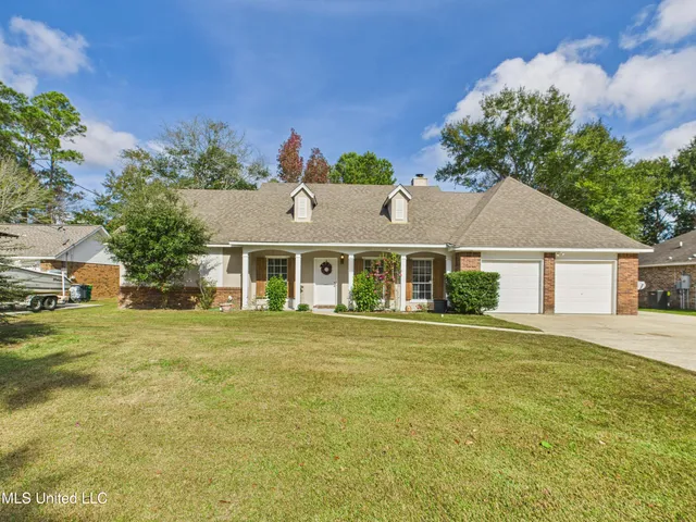 $239,900 | 9220 Live Oak Avenue, Ocean Springs, MS 39564