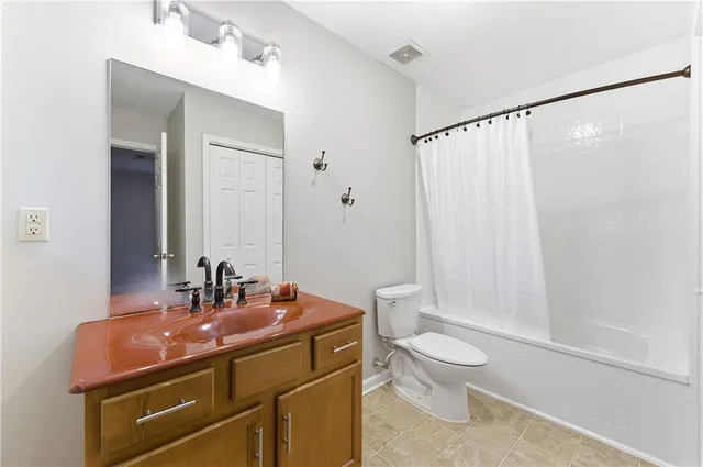 $2,695 | 1593 Bubbling Creek Road Northeast, Brookhaven, GA 30319