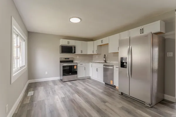 $139,000 | 2524 East Riverside Drive, Evansville, IN 47714