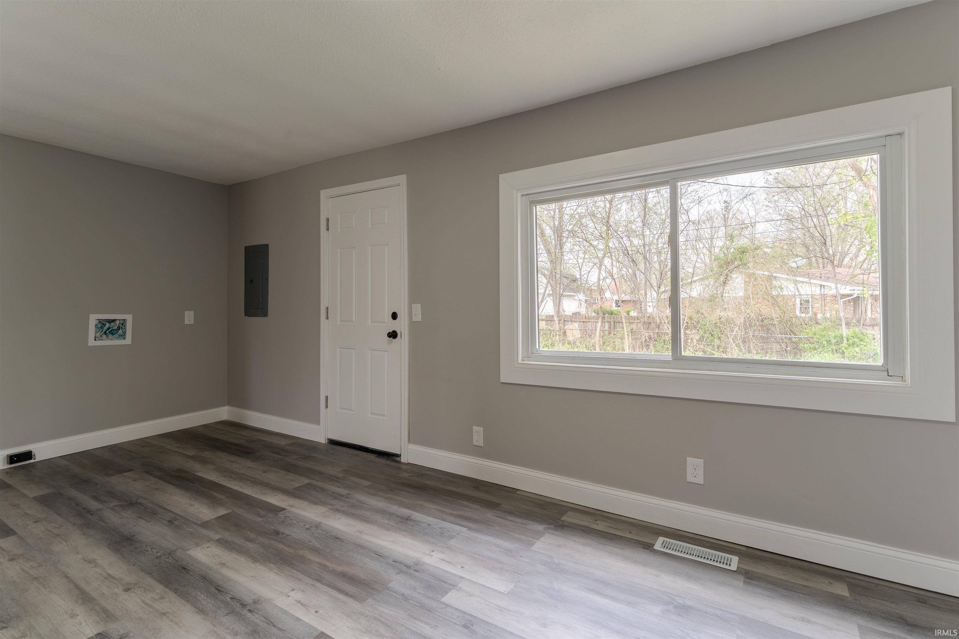 2524 East Riverside Drive Evansville, IN 47714 - Photo 14 of 28