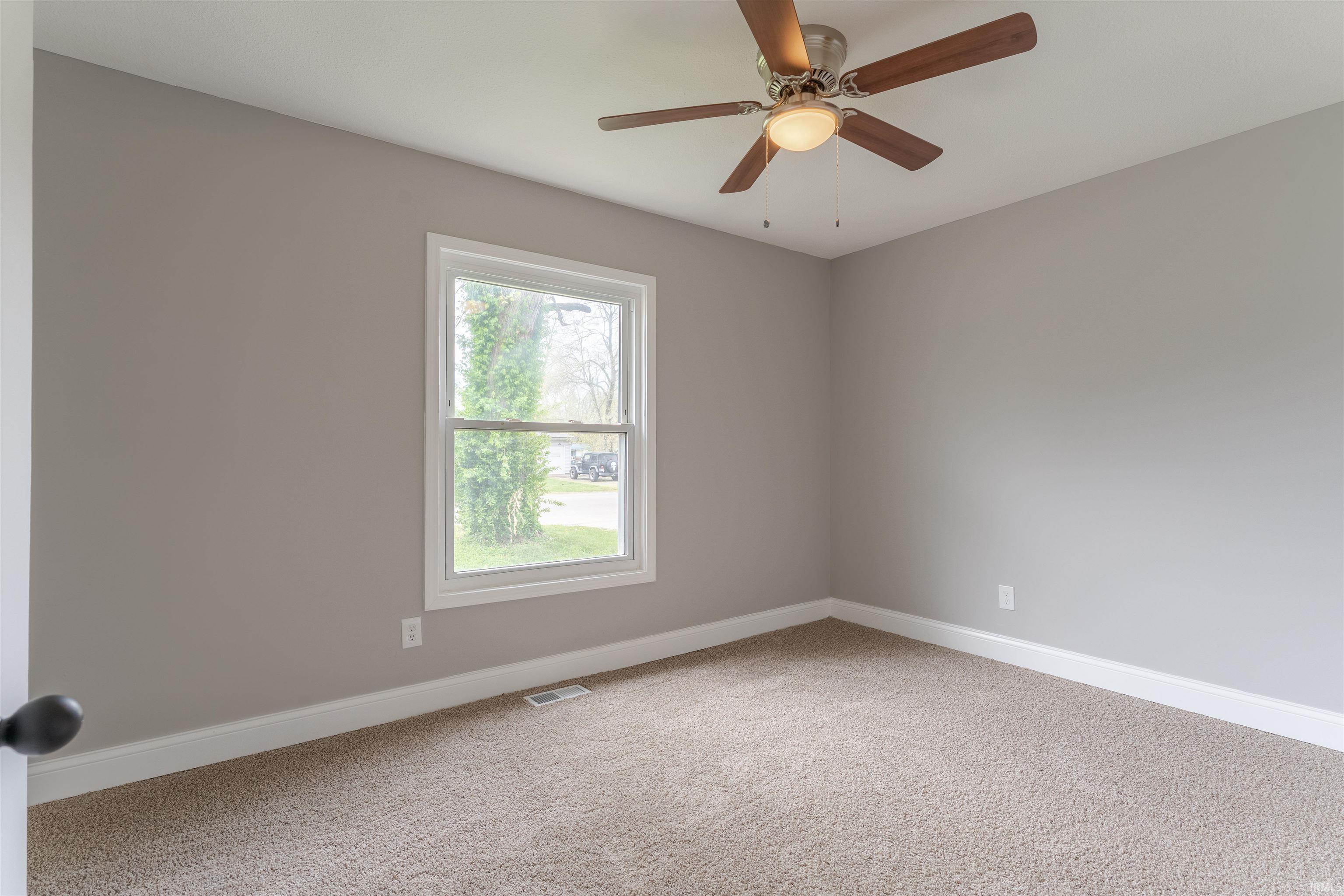 2524 East Riverside Drive Evansville, IN 47714 - Photo 15 of 28