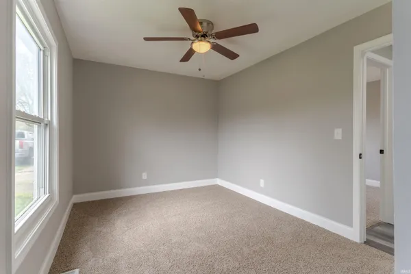 $139,000 | 2524 East Riverside Drive, Evansville, IN 47714