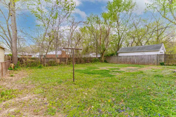 $139,000 | 2524 East Riverside Drive, Evansville, IN 47714