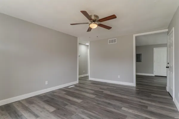 $139,000 | 2524 East Riverside Drive, Evansville, IN 47714