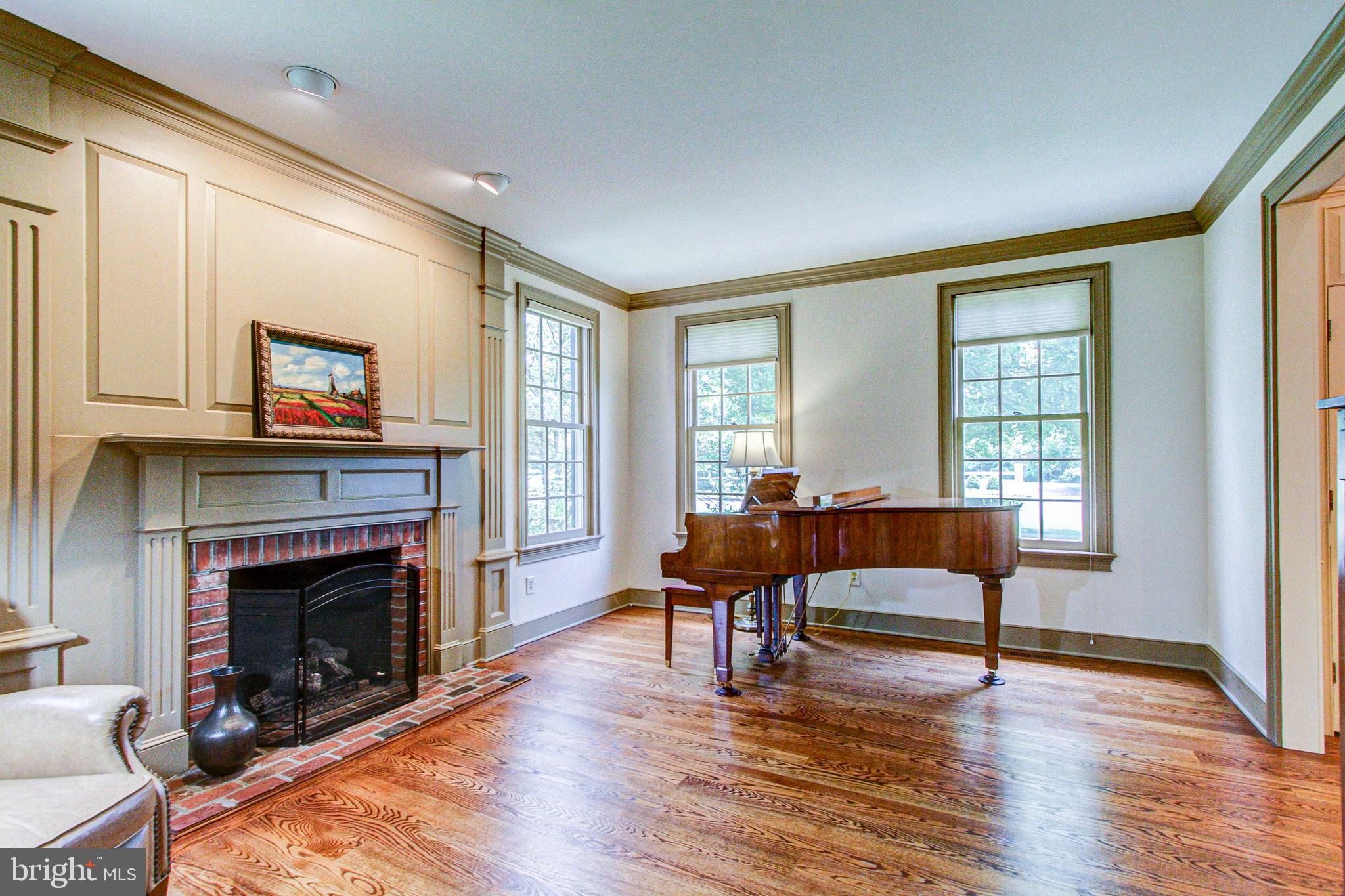 4040 Ruckman Way Doylestown, PA 18902 - Photo 18 of 48 Living room with gas fireplace