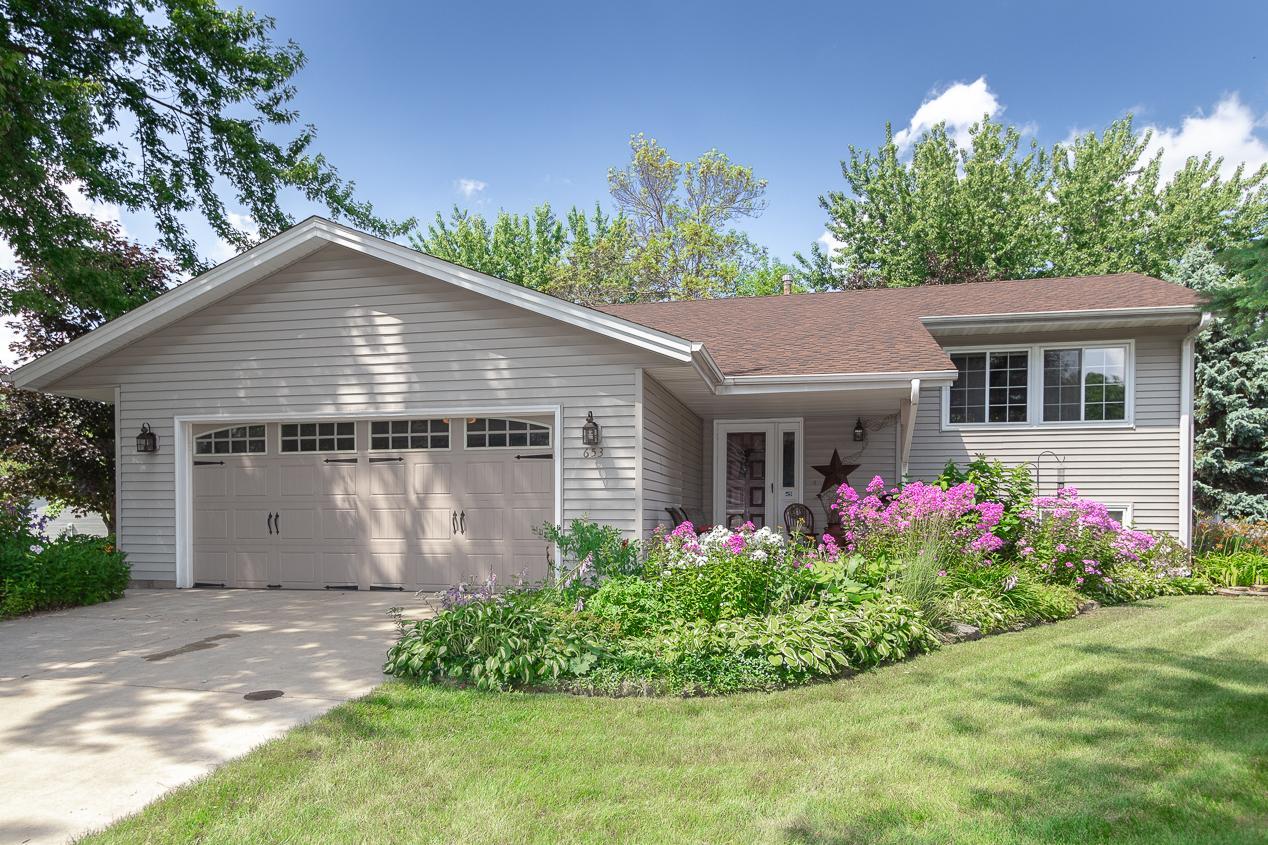 653 Springhill Road Vadnais Heights, MN 55127 - Photo 1 of 1 Gallery Image 1