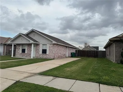 $204,500 | 4021 Regina Coeli Court, Marrero, LA 70072