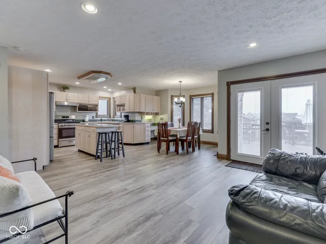 $595,000 | 525 Jones Place, Martinsville, IN 46151