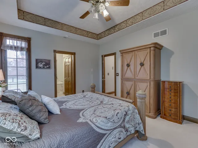 $595,000 | 525 Jones Place, Martinsville, IN 46151