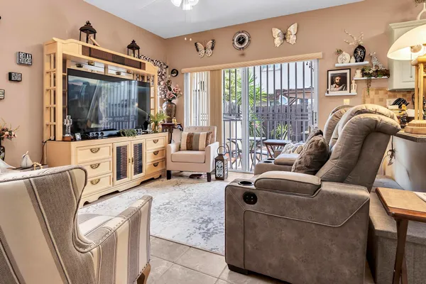 $529,888 | 16637 Northwest 73rd Place, Miami Lakes, FL 33014