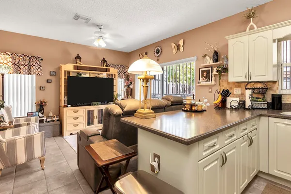 $529,888 | 16637 Northwest 73rd Place, Miami Lakes, FL 33014