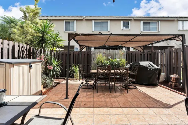 $529,888 | 16637 Northwest 73rd Place, Miami Lakes, FL 33014