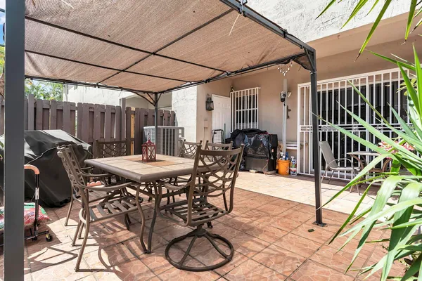 $529,888 | 16637 Northwest 73rd Place, Miami Lakes, FL 33014