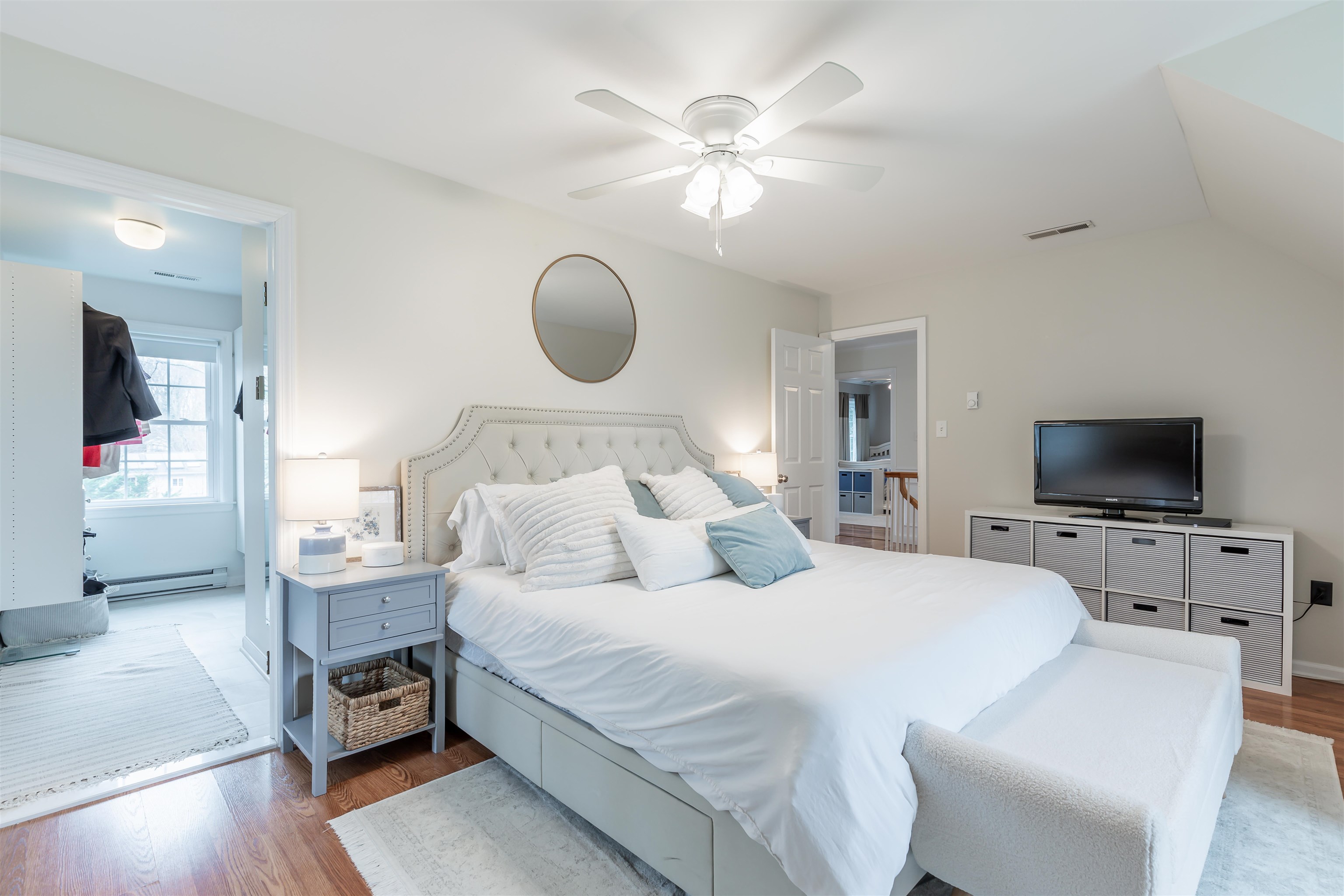 970 Tecumseh Road Erma, NJ 08204 - Photo 19 of 50 a bedroom with a bed and a flat screen tv