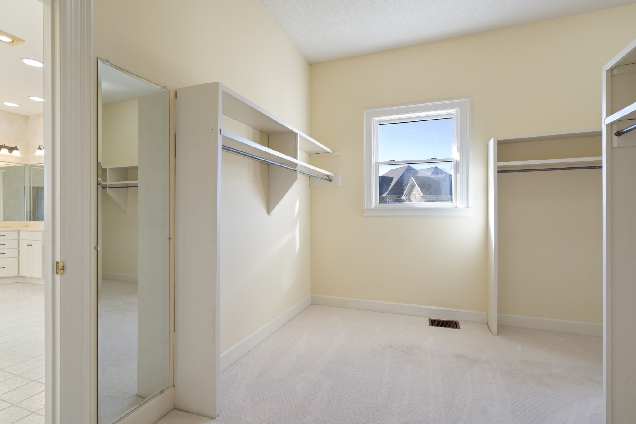 201 Vineyard Way Lebanon, TN 37087 - Photo 23 of 58 a view of an empty room