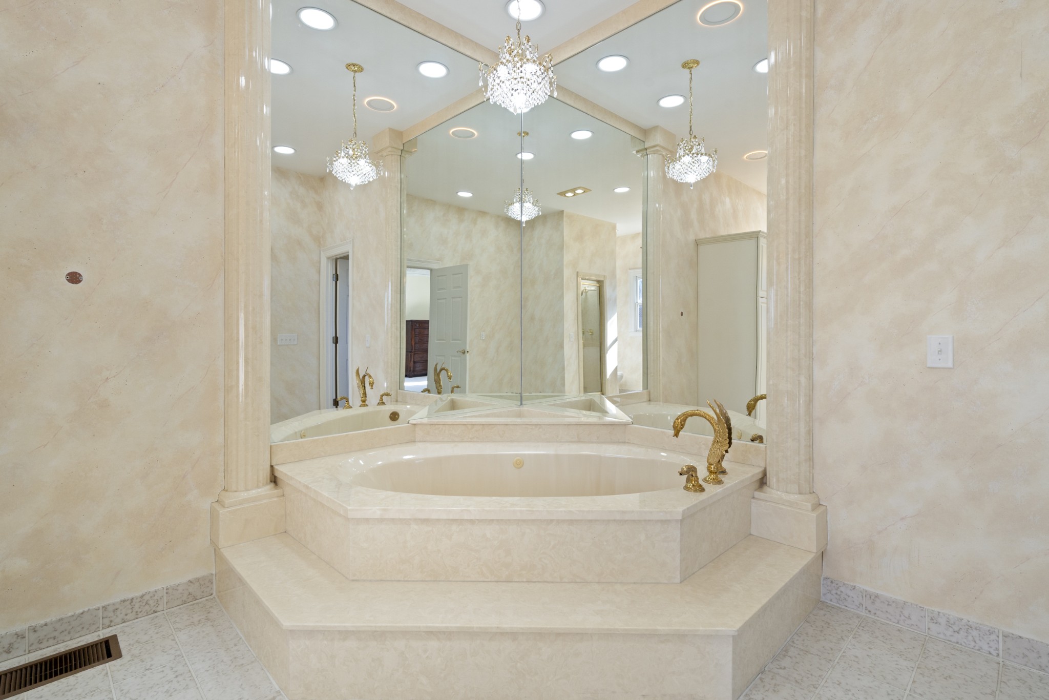 201 Vineyard Way Lebanon, TN 37087 - Photo 25 of 58 a bathroom with a bathtub and a sink