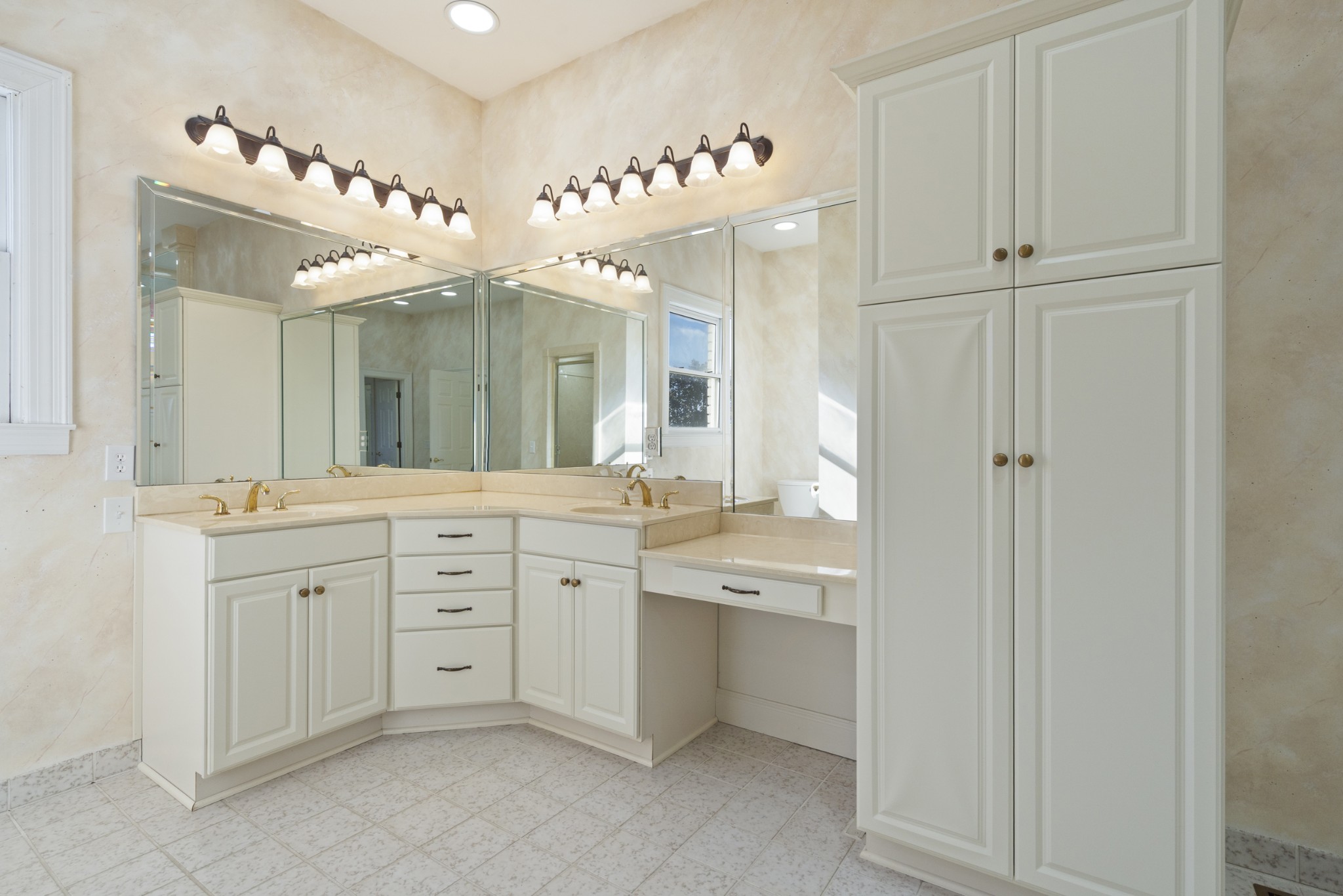 201 Vineyard Way Lebanon, TN 37087 - Photo 29 of 58 a spacious bathroom with a double vanity sink a mirror and a