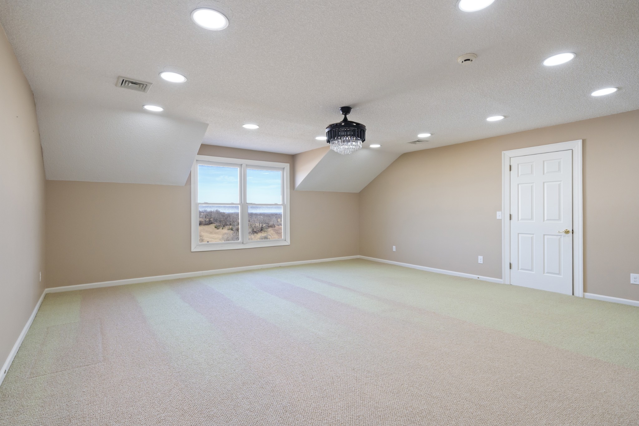 201 Vineyard Way Lebanon, TN 37087 - Photo 33 of 58 an empty room with windows
