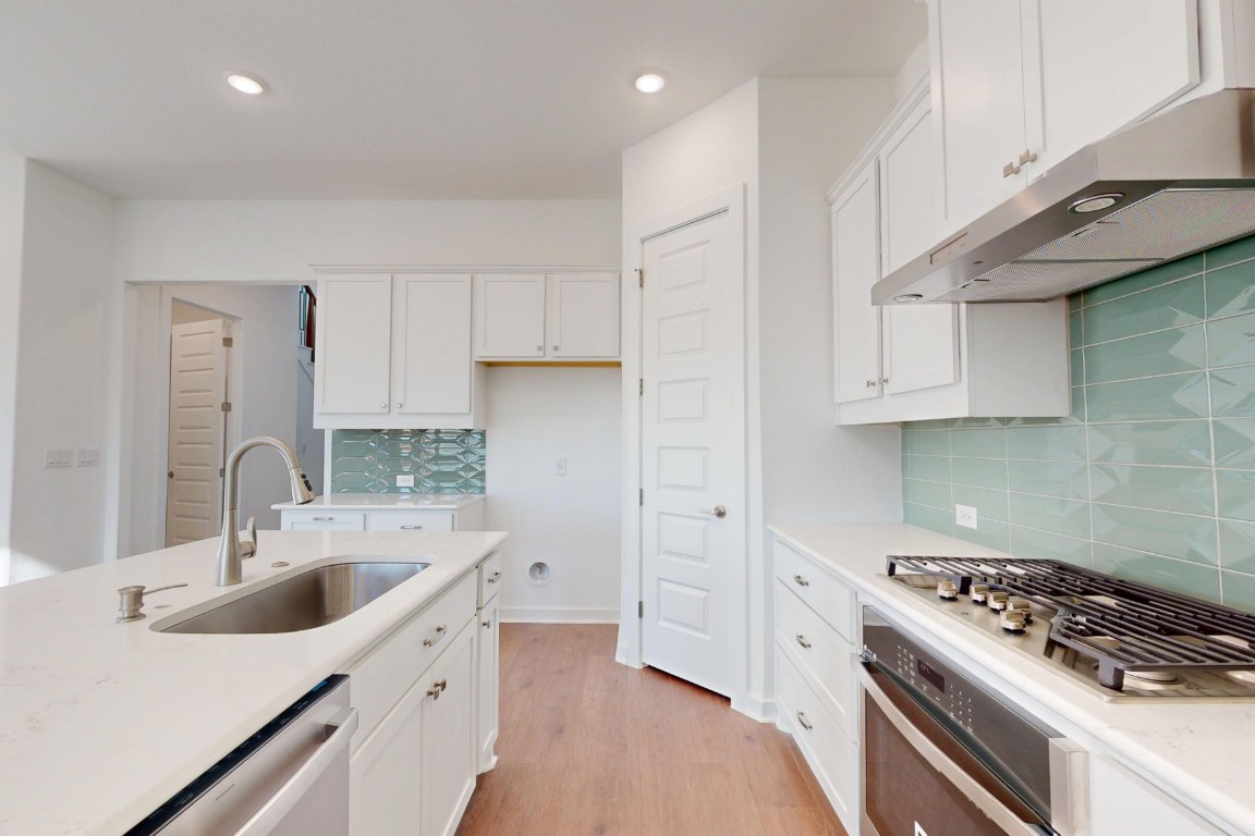 809 Corvallis Drive Leander, TX 78641 - Photo 12 of 34