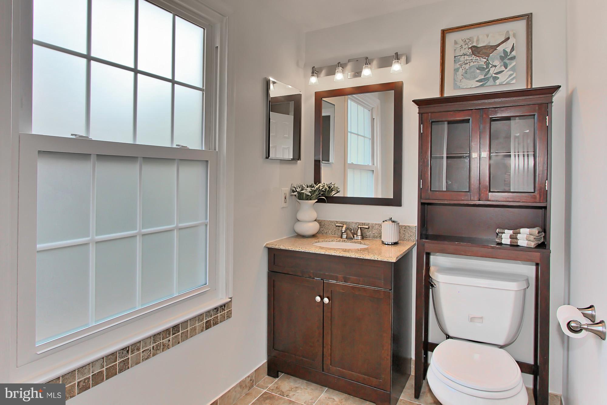 1504 Autumn Ridge Circle Reston, VA 20194 - Photo 19 of 30 Bath (Master)