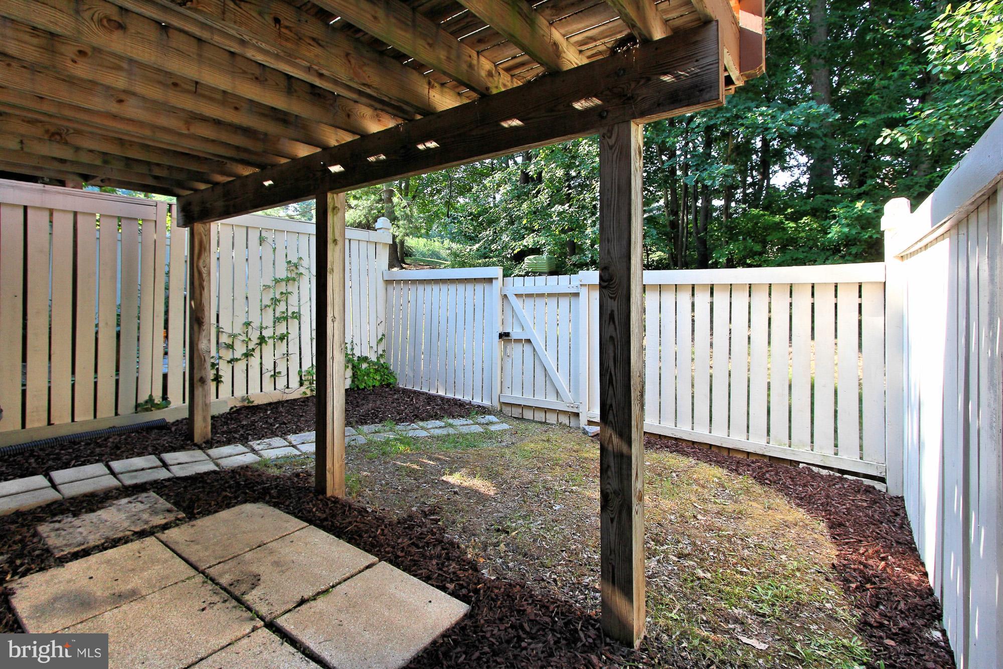 1504 Autumn Ridge Circle Reston, VA 20194 - Photo 27 of 30 Exterior (Rear)