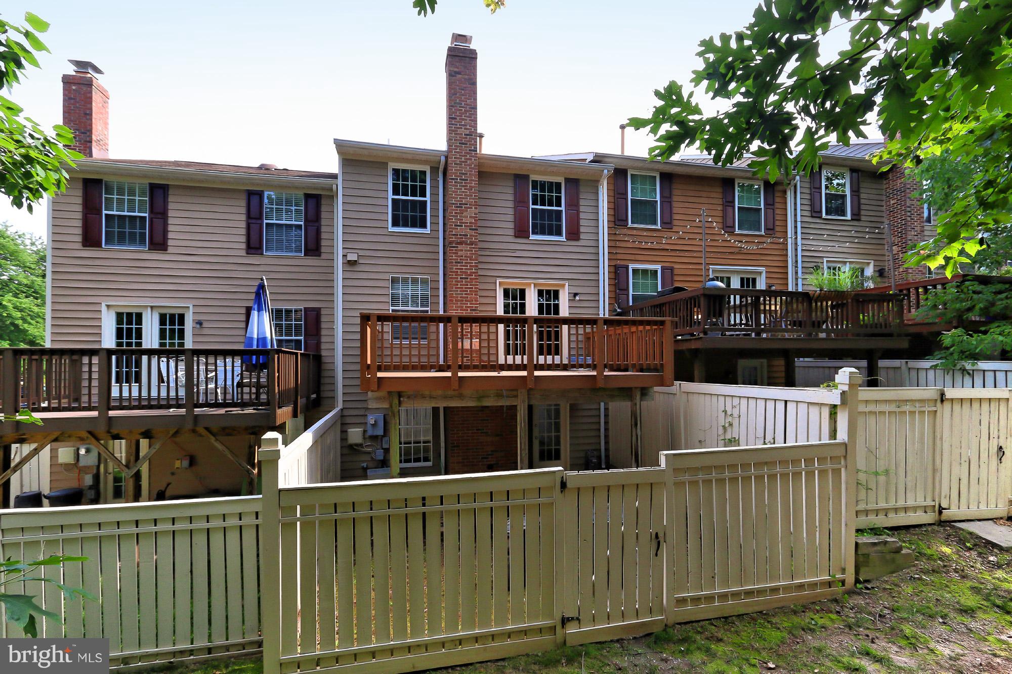 1504 Autumn Ridge Circle Reston, VA 20194 - Photo 30 of 30 Exterior (Rear)