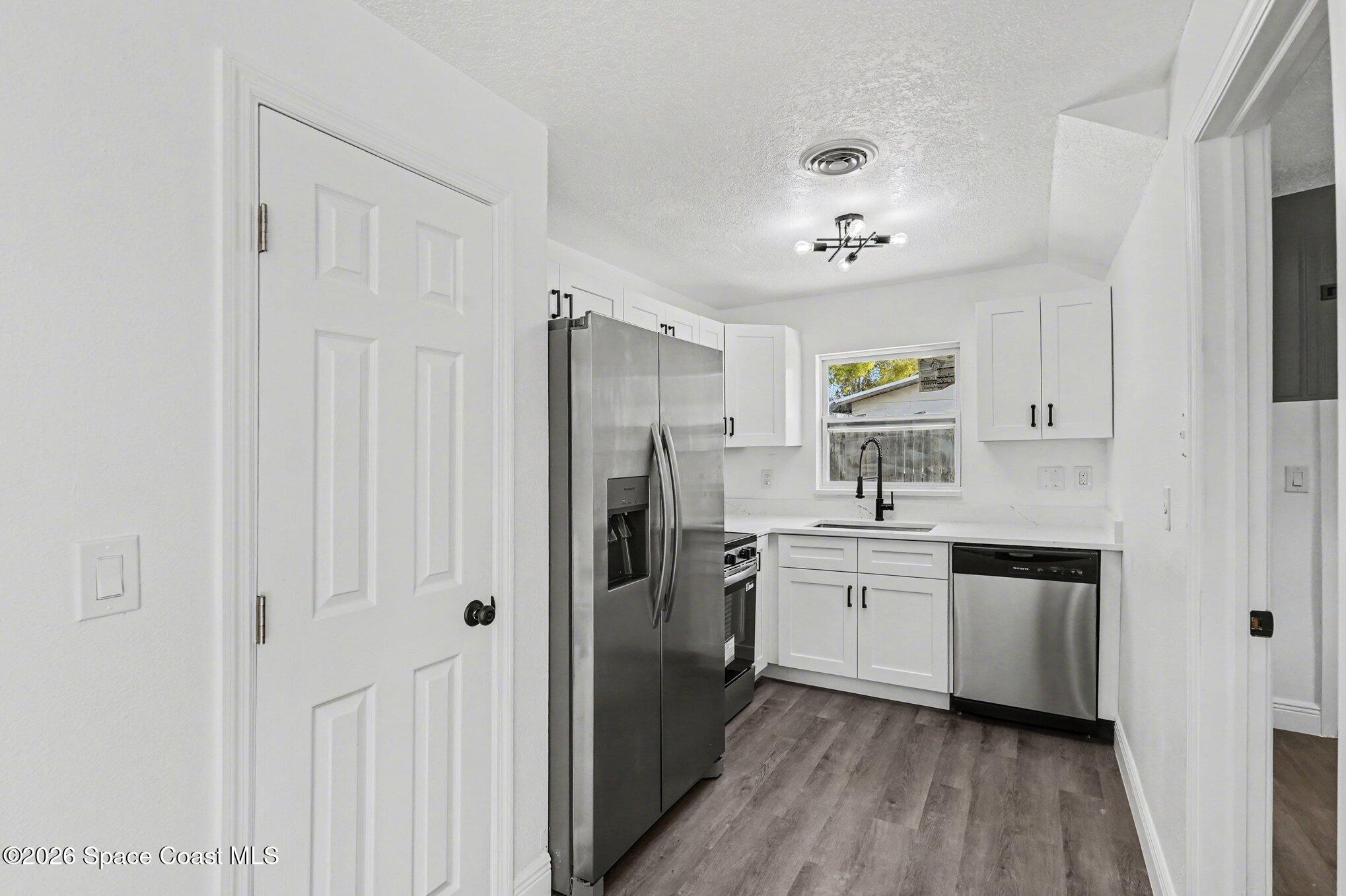 5240 Sutton Avenue Melbourne, FL 32904 - Photo 16 of 31 010__amp5479_455