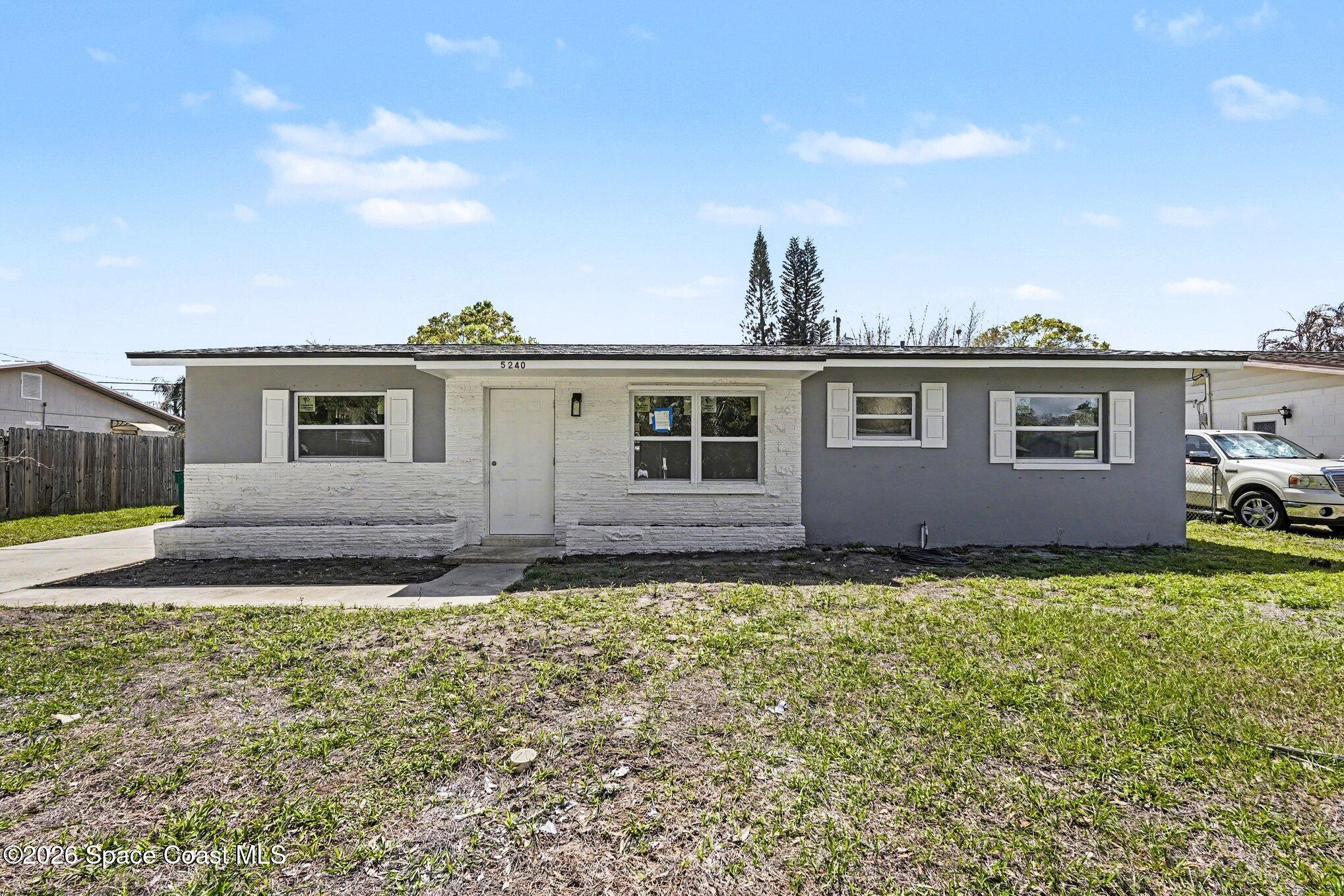 5240 Sutton Avenue Melbourne, FL 32904 - Photo 3 of 31 002__amp5546_632