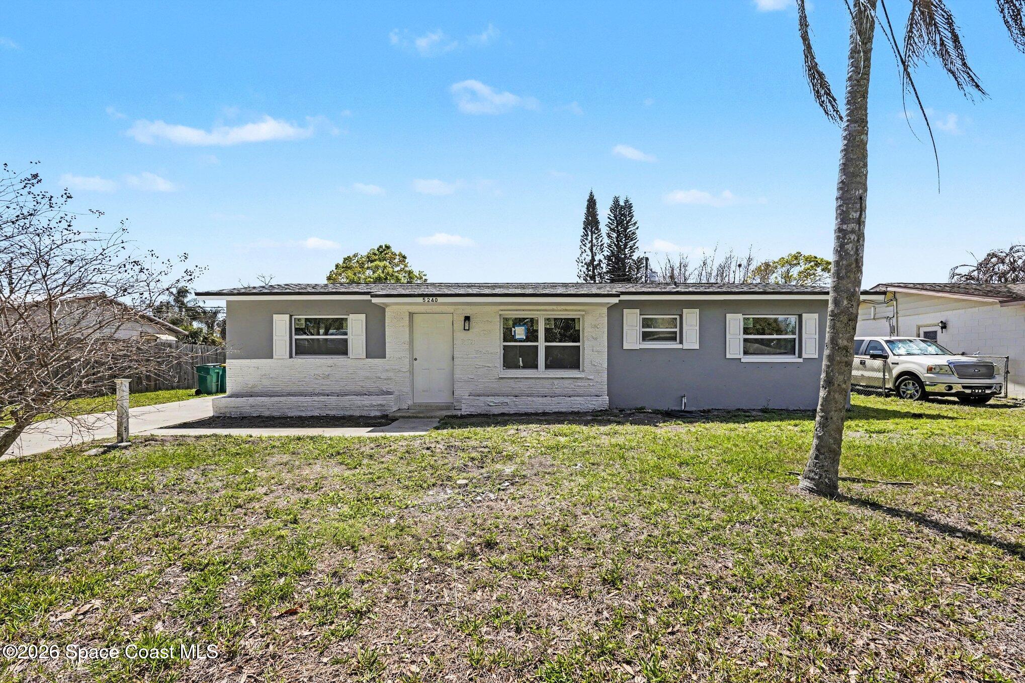 5240 Sutton Avenue Melbourne, FL 32904 - Photo 4 of 31 003__amp5548_252